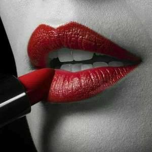 Meet your Posher, Ines